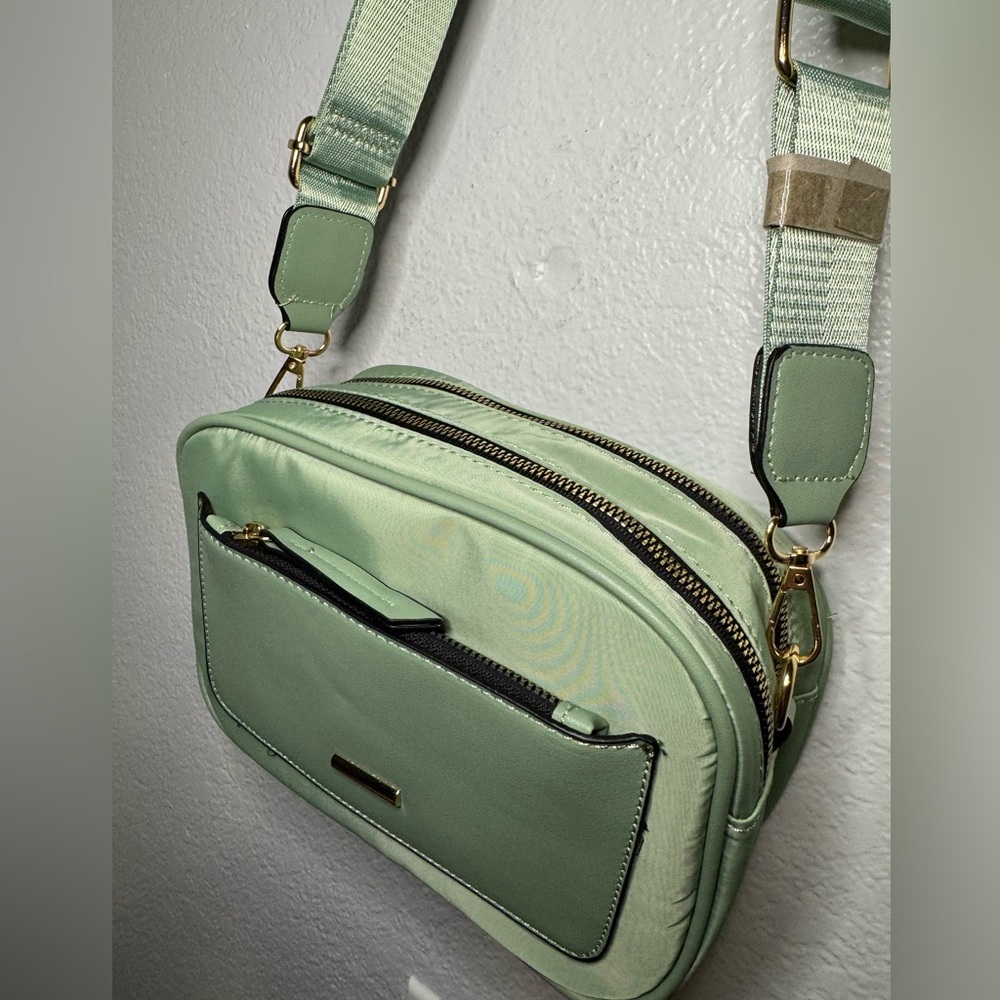 NWOT Nyon Mint Green Crossbody Bag with guitar strap